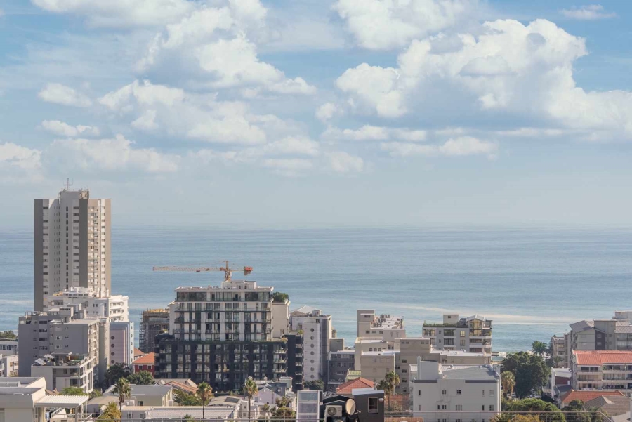 2 Bedroom Property for Sale in Sea Point Western Cape